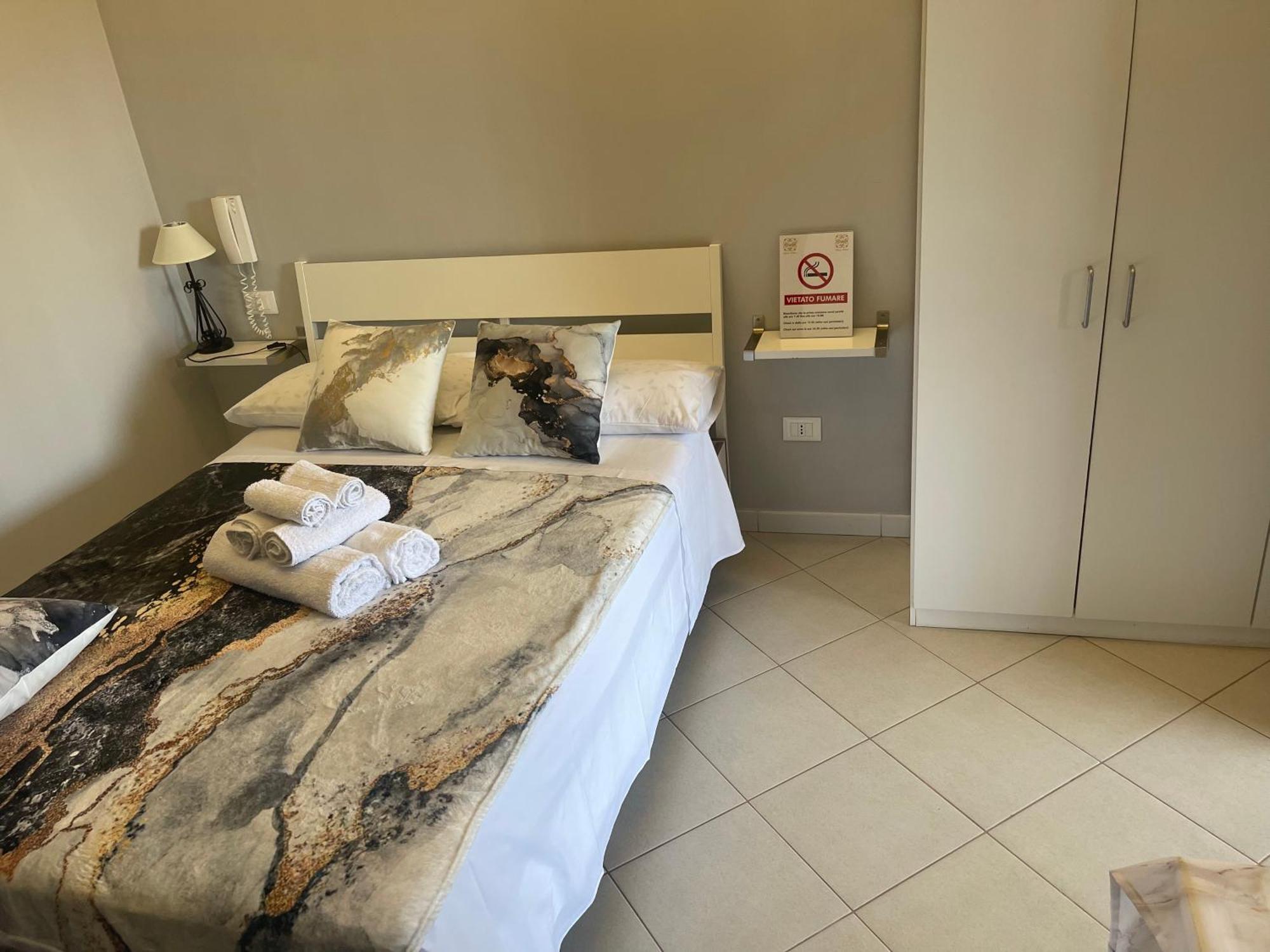 B&B Villa Anna Сибари Екстериор снимка